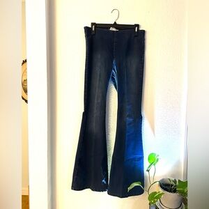 Free People Women's Pull On Flare Jeans Size 29 Rich Blue Denim High Rise Boho